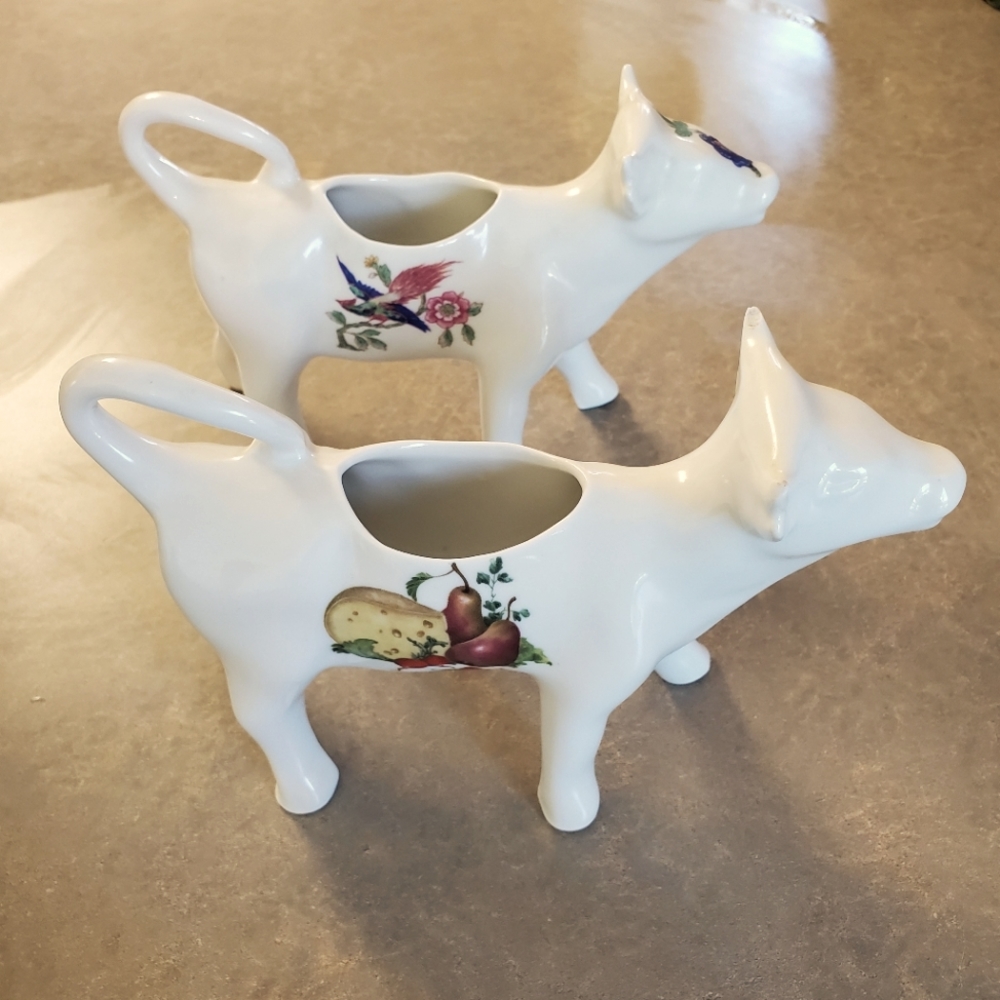 Vintage cow creamers